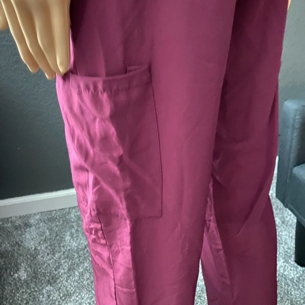 Scrub set - Picture 3 of 5